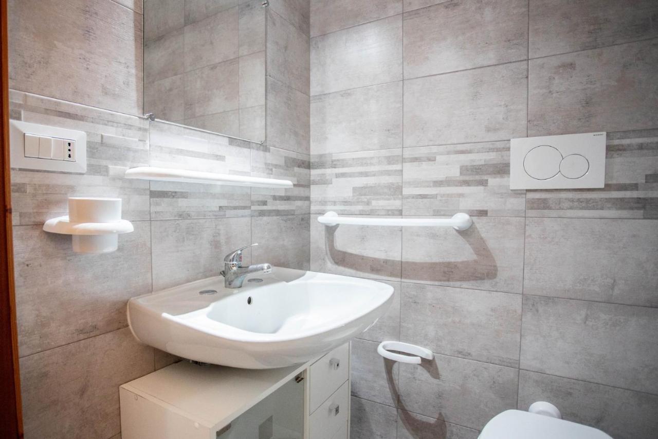 Villino Carolin Apartment Torre Lapillo Exterior photo